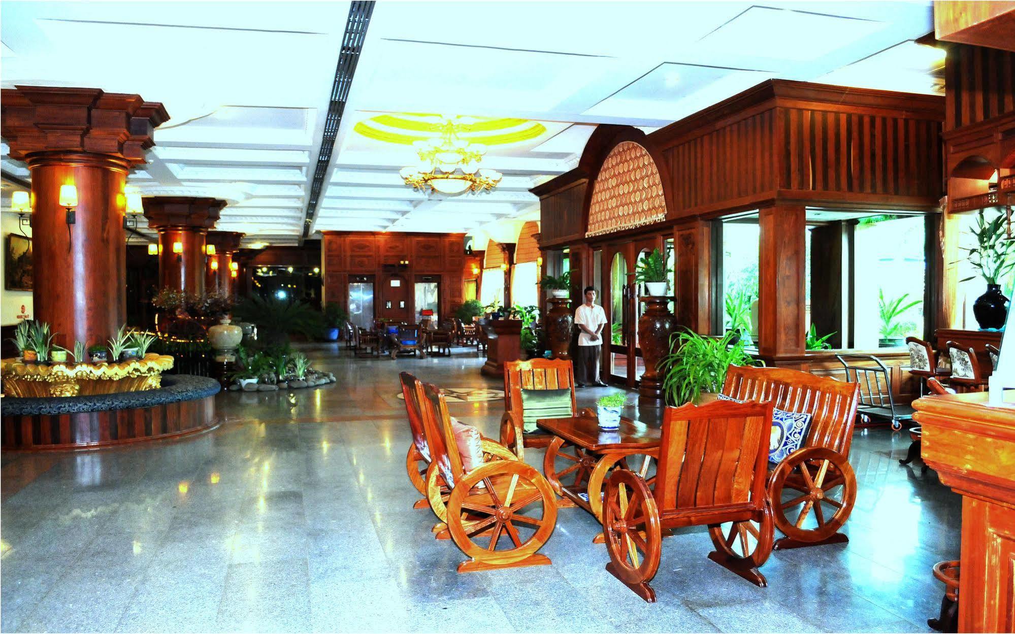 Goldiana Angkor Hotel Siem Reap Exterior foto