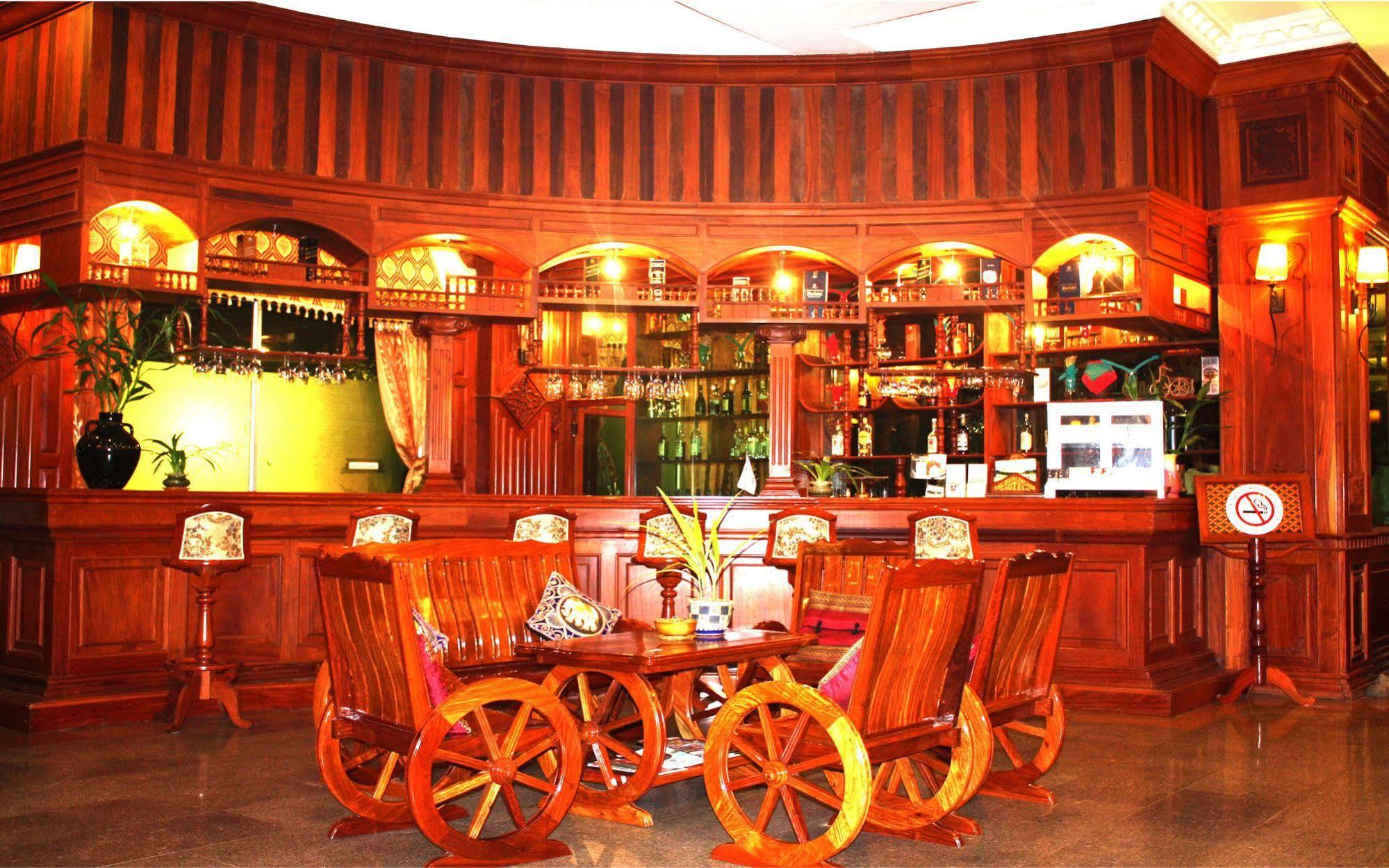 Goldiana Angkor Hotel Siem Reap Exterior foto