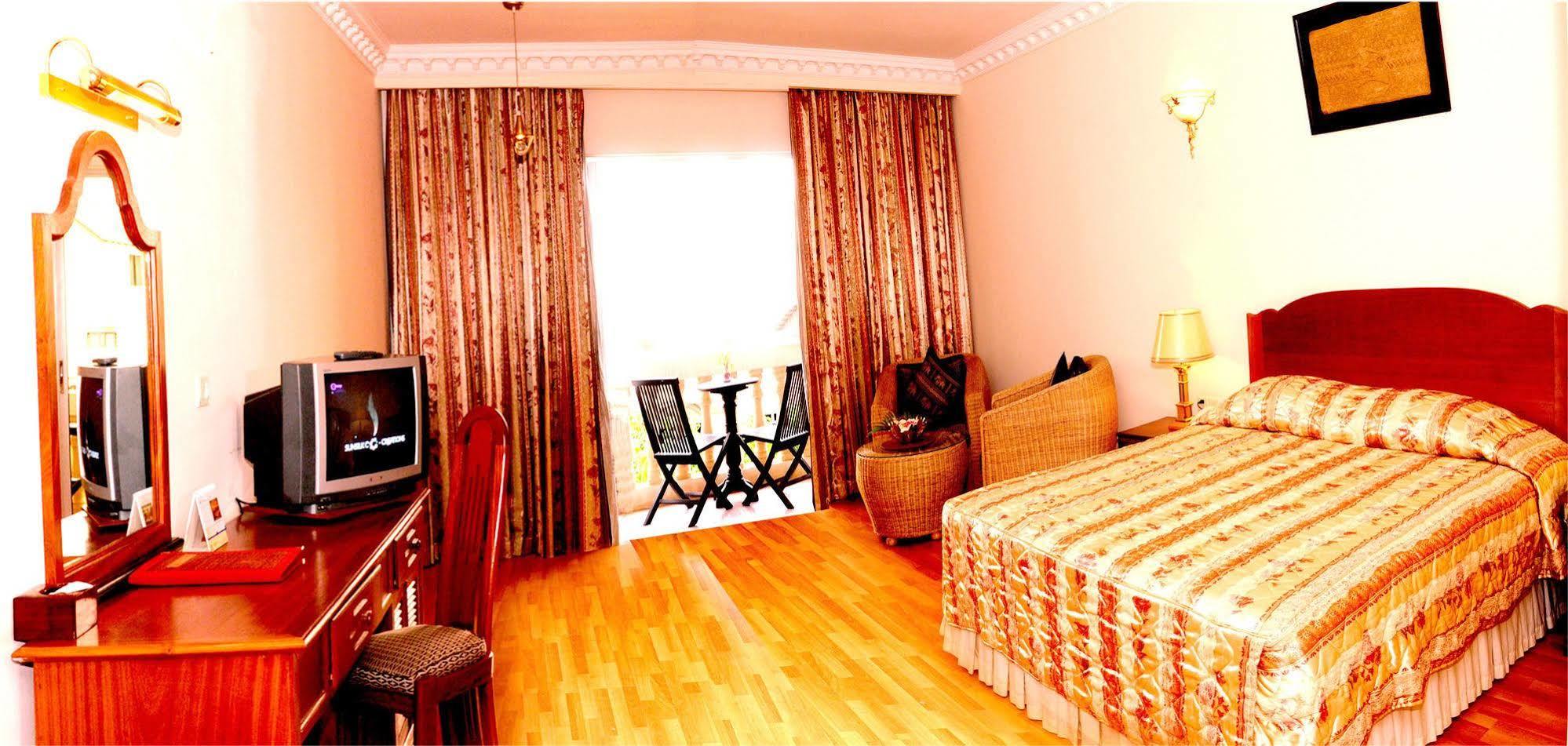 Goldiana Angkor Hotel Siem Reap Exterior foto